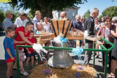 Lire l‘article sur la bénédiction de la cloche Côme