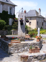 Fontaine au centre de Labrousse