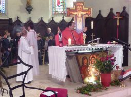 Messe à l‘église d‘Arpajon sur Cère - Paroisse de la Croix Saint Pierre