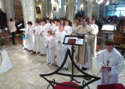 Le Notre Père dans le choeur