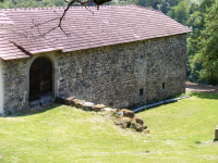 Grange dans St Etienne de Carlat - Paroisse de la Croix Saint Pierre