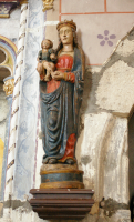 Statue dans l‘église de Yolet